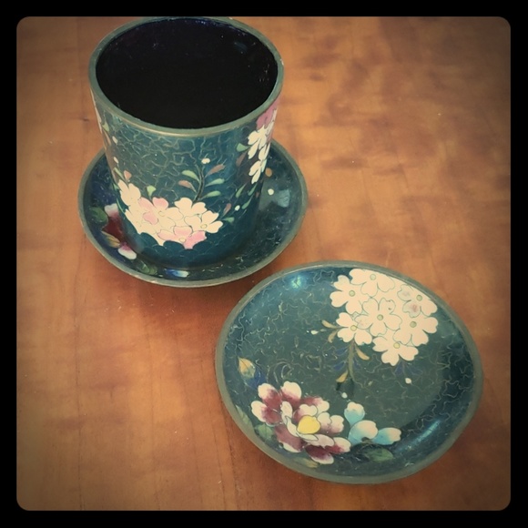 Other - Vintage Cloisonne cup and saucers